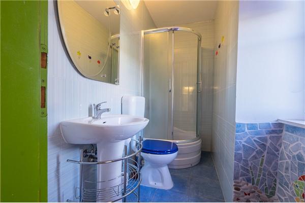 House K2, for 5 persons