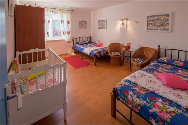 House K2, for 5 persons