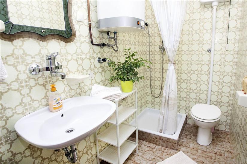 Apartment A3, for 6 persons