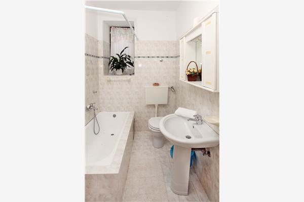 Apartment A3, for 6 persons