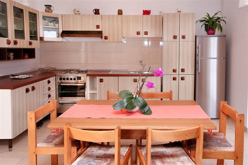 Apartment A3, for 6 persons