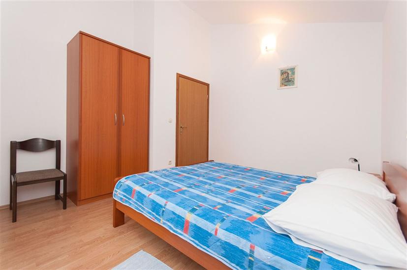 Apartment A4, for 4 persons
