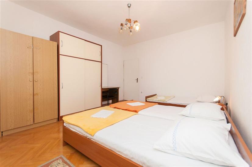 Apartment A1, for 6 persons