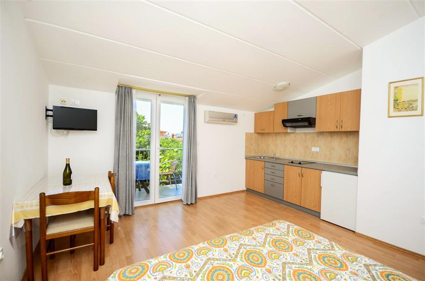 Apartment A1, for 2 persons