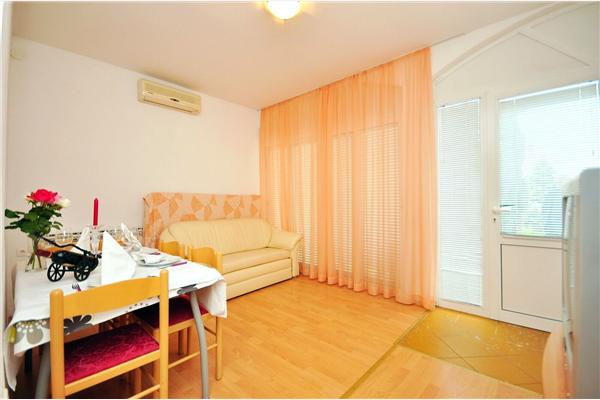 Apartment A1, for 3 persons
