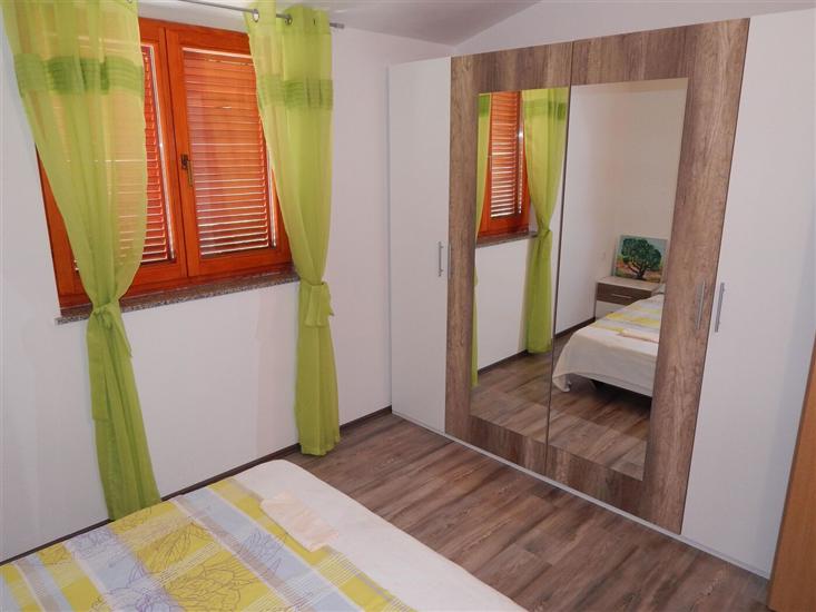 Apartment A1, for 5 persons
