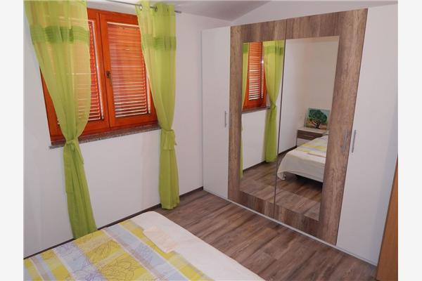 Apartment A1, for 5 persons