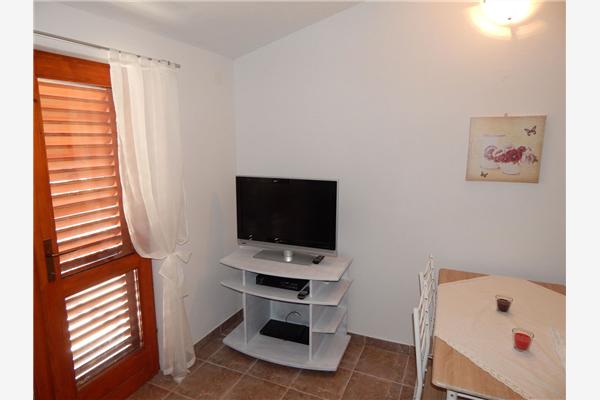 Apartment A1, for 5 persons
