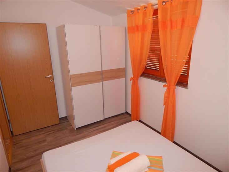 Apartment A1, for 5 persons