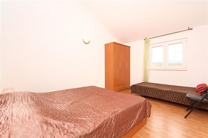 Apartment A2, for 4 persons