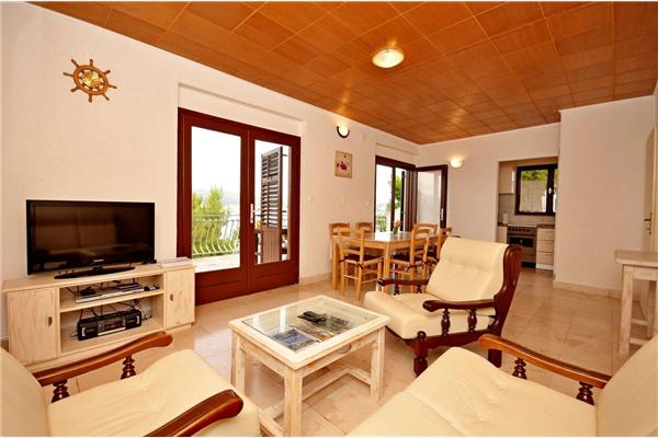 Apartment A1, for 6 persons