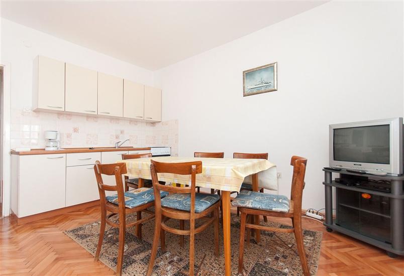 Apartment A1, for 6 persons