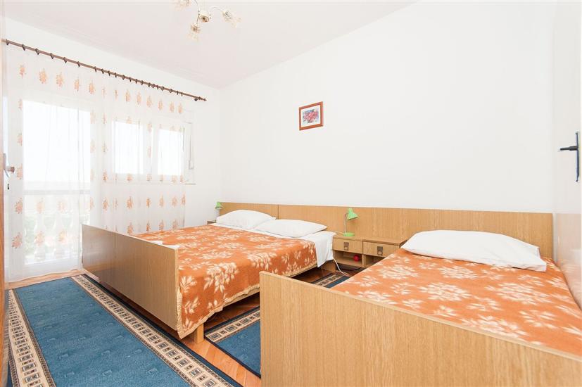 Apartment A1, for 6 persons