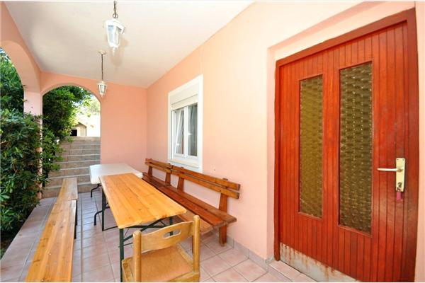 Apartment A2, for 8 persons