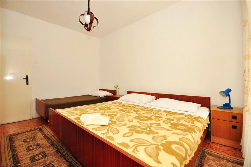 Apartment A2, for 8 persons