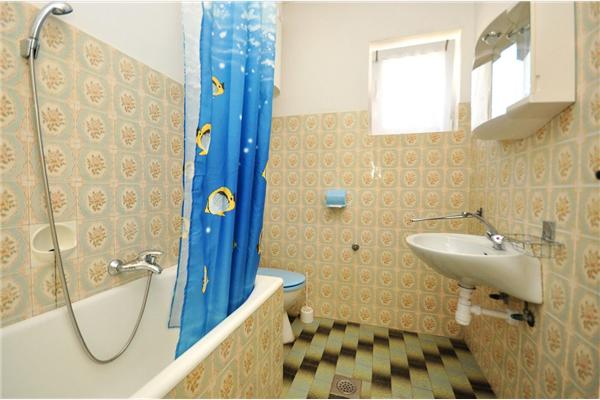 Apartment A2, for 8 persons