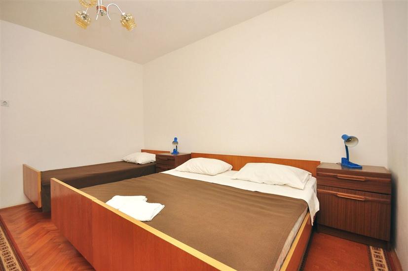Apartment A2, for 8 persons