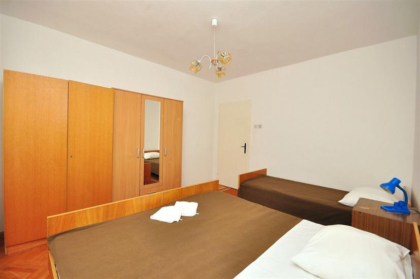 Apartment A2, for 8 persons