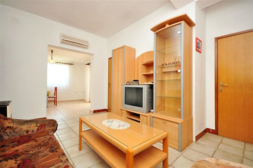Apartment A3, for 6 persons