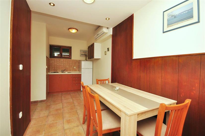 Apartment A2, for 4 persons