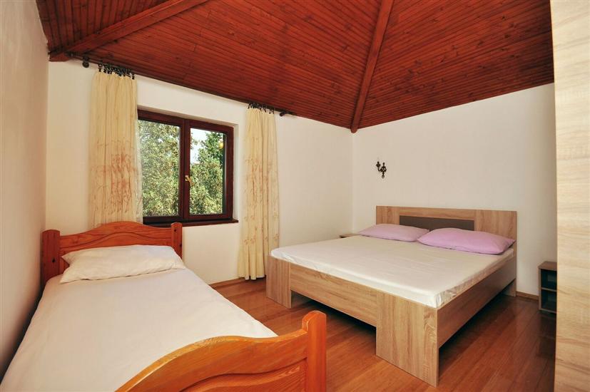 Apartment A3, for 5 persons