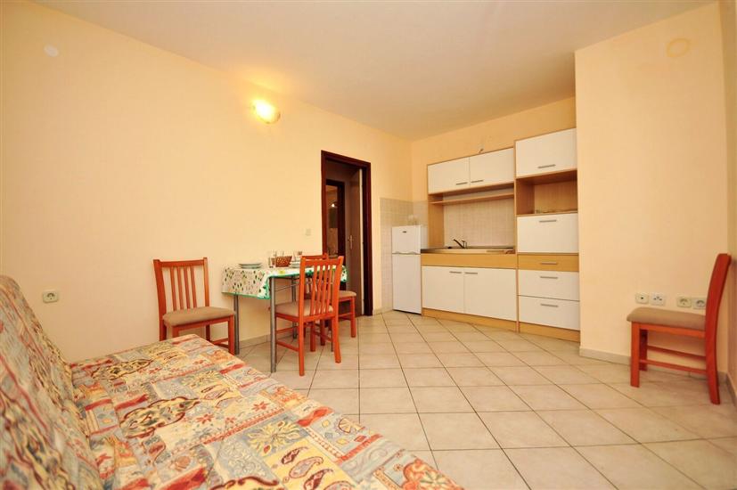 Apartment A4, for 4 persons