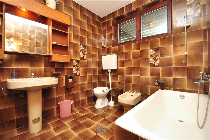 Apartment A5, for 5 persons