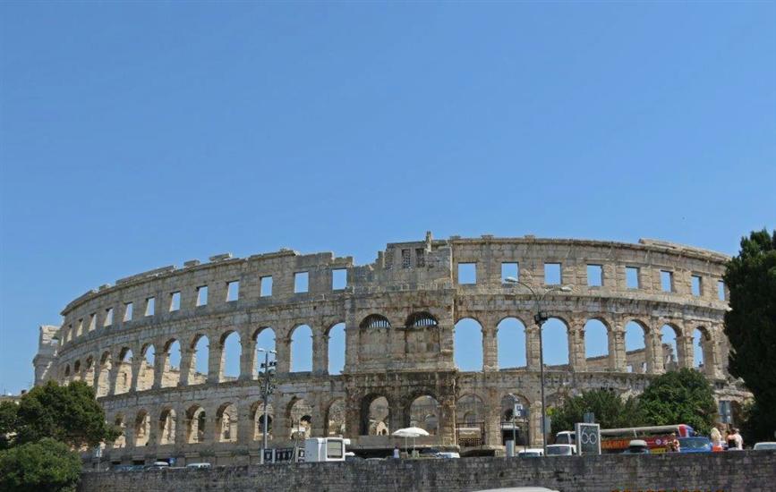 Pula