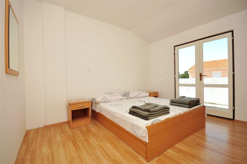 Apartment A2, for 8 persons