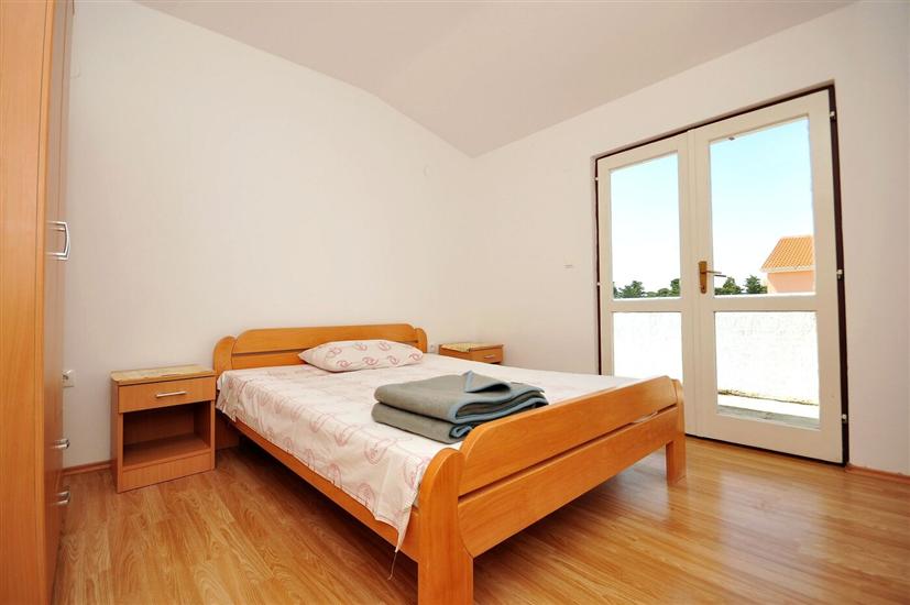 Apartment A2, for 8 persons
