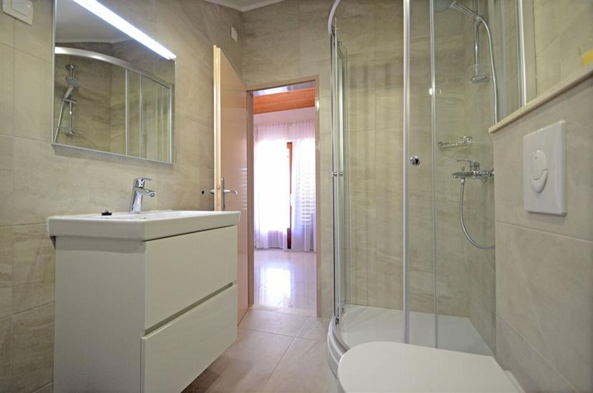 House K1, for 11 persons