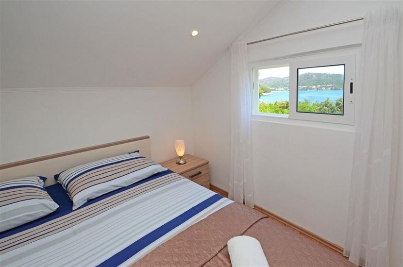 House K1, for 11 persons