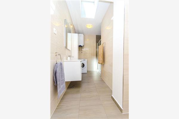 Apartment A3, for 6 persons