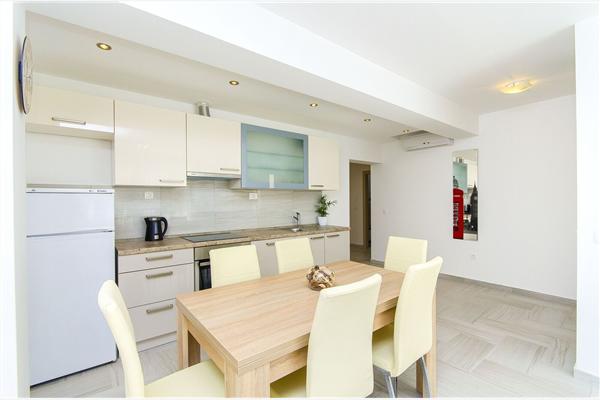 Apartment A3, for 6 persons