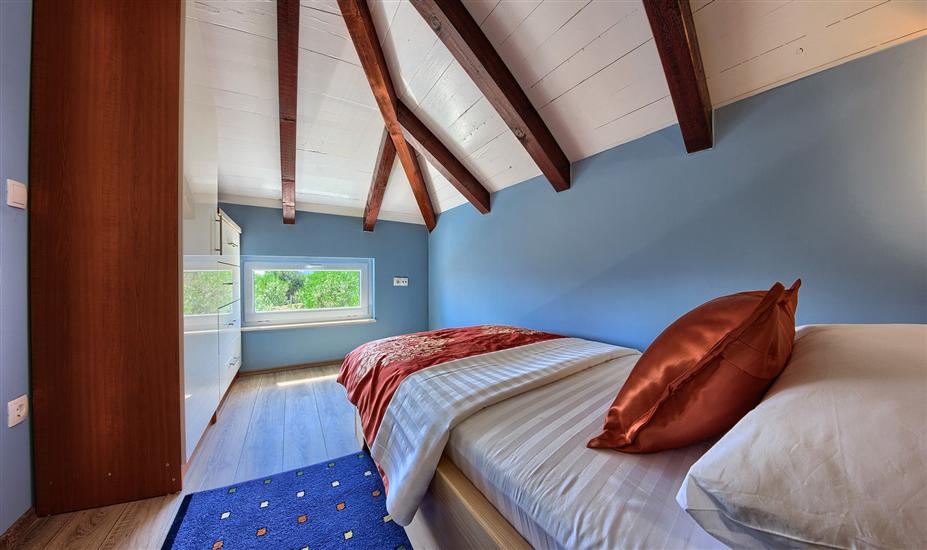 House K1, for 8 persons