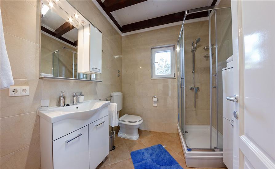 House K1, for 8 persons