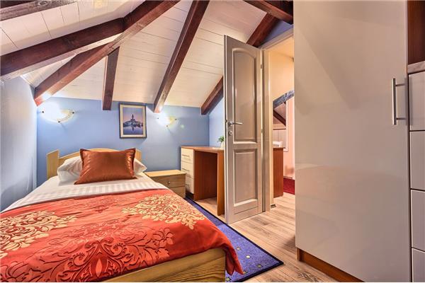 House K1, for 8 persons