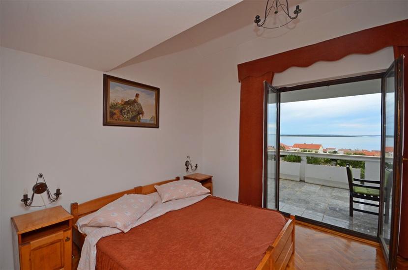 Apartment A6, for 5 persons