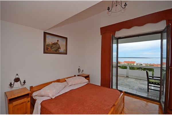 Apartment A6, for 5 persons