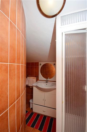 Apartment A6, for 5 persons