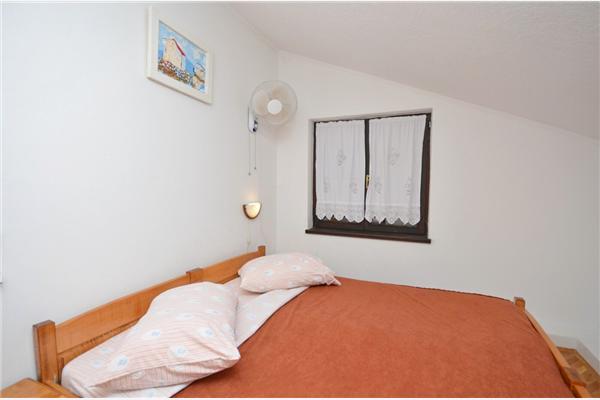 Apartment A6, for 5 persons