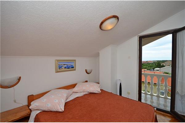 Apartment A6, for 5 persons