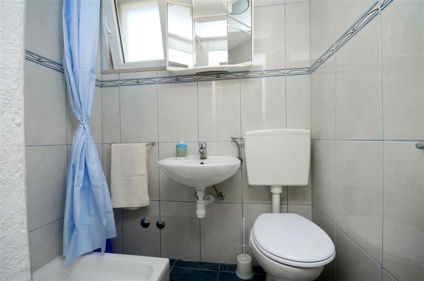 Apartment A4, for 4 persons