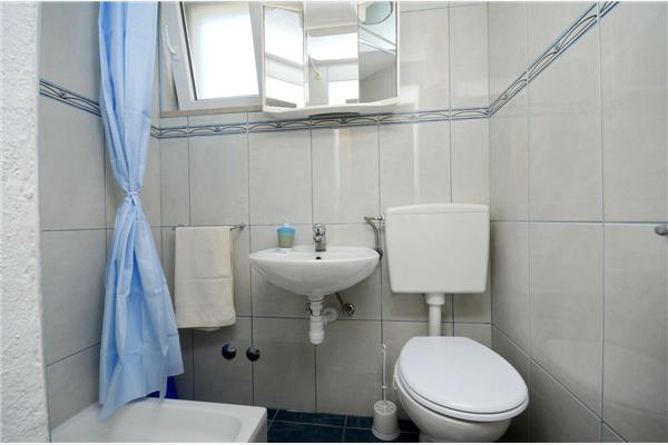 Apartment A4, for 4 persons