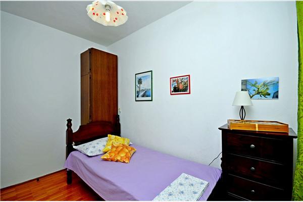 Apartment A1, for 5 persons