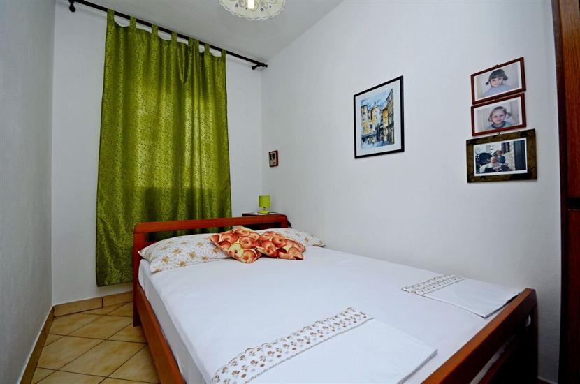Apartment A1, for 5 persons
