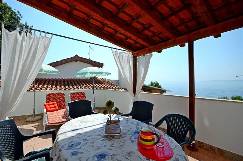 Apartment A1, for 5 persons