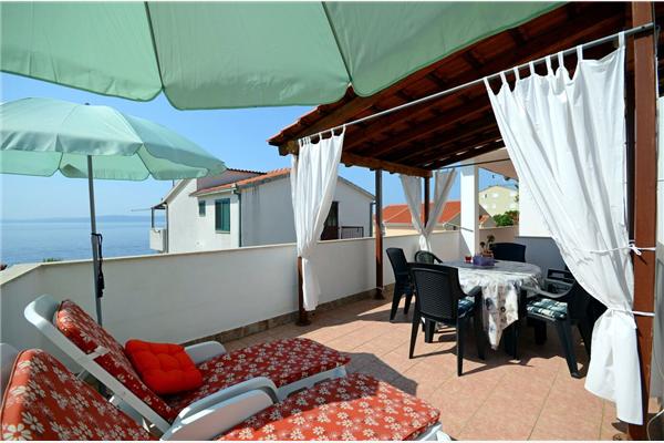 Apartment A1, for 5 persons