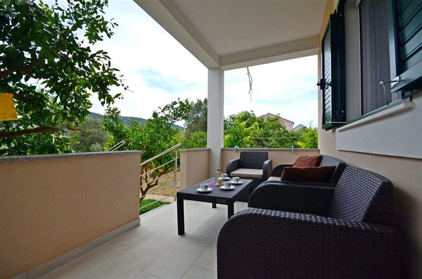 Apartment A1, for 6 persons