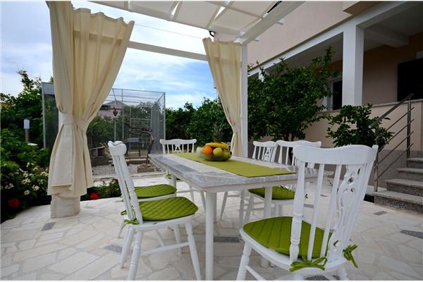 Apartment A1, for 6 persons